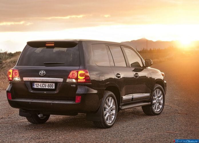 2013 Toyota Land Cruiser - фотография 28 из 48