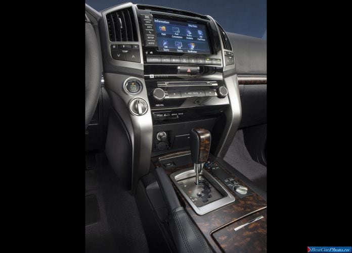 2013 Toyota Land Cruiser - фотография 48 из 48