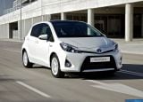toyota_2013-yaris_hybrid_1600x1200_021.jpg