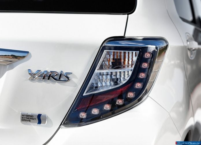 2013 Toyota Yaris Hybrid - фотография 61 из 67