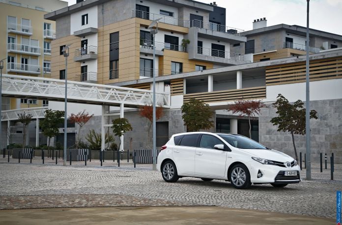 2013 Toyota Auris - фотография 8 из 77