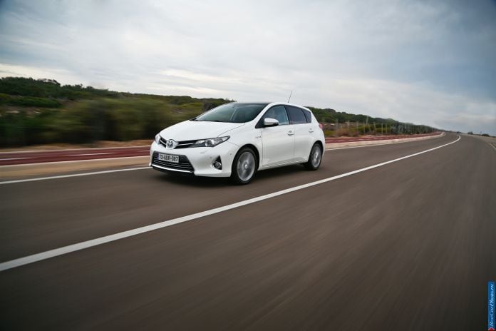 2013 Toyota Auris - фотография 27 из 77
