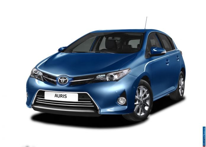 2013 Toyota Auris - фотография 48 из 77