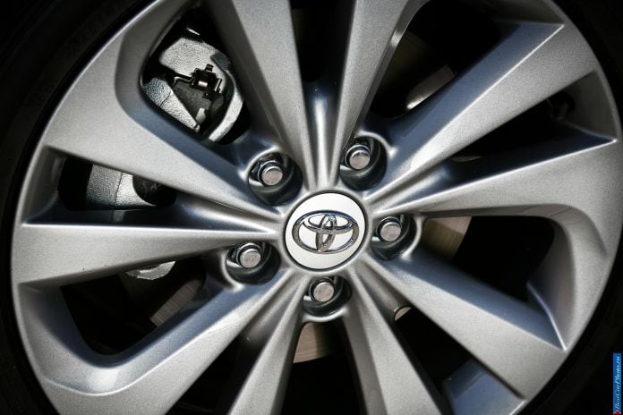2013 Toyota Auris - фотография 64 из 77