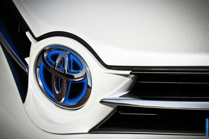2013 Toyota Auris - фотография 65 из 77