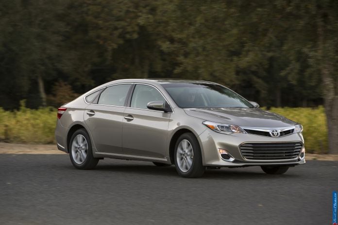 2013 Toyota Avalon - фотография 4 из 50