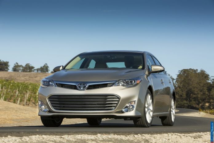 2013 Toyota Avalon - фотография 10 из 50