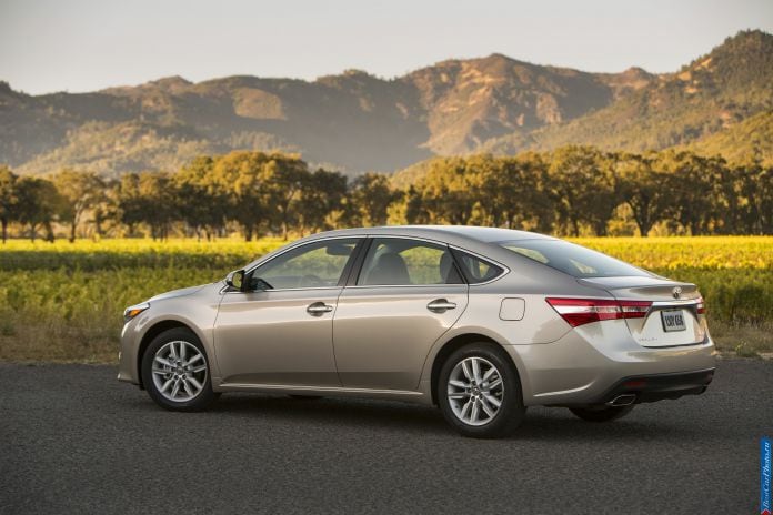 2013 Toyota Avalon - фотография 11 из 50