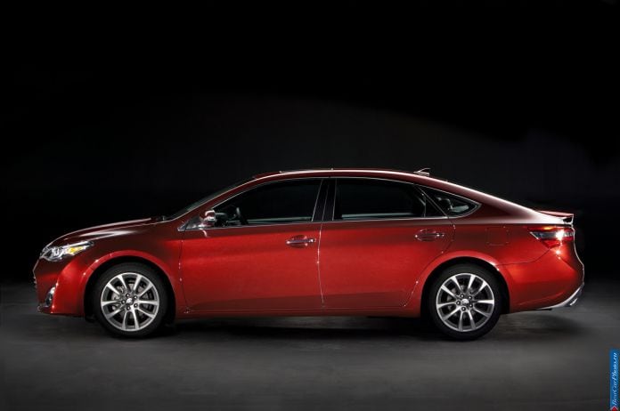 2013 Toyota Avalon - фотография 19 из 50