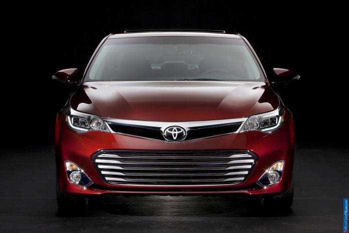 2013 Toyota Avalon - фотография 20 из 50