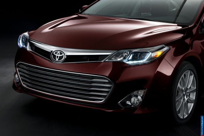 2013 Toyota Avalon - фотография 21 из 50