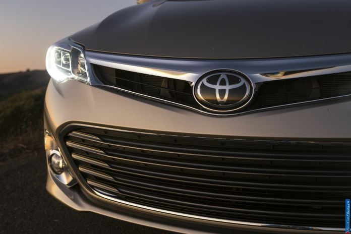 2013 Toyota Avalon - фотография 24 из 50