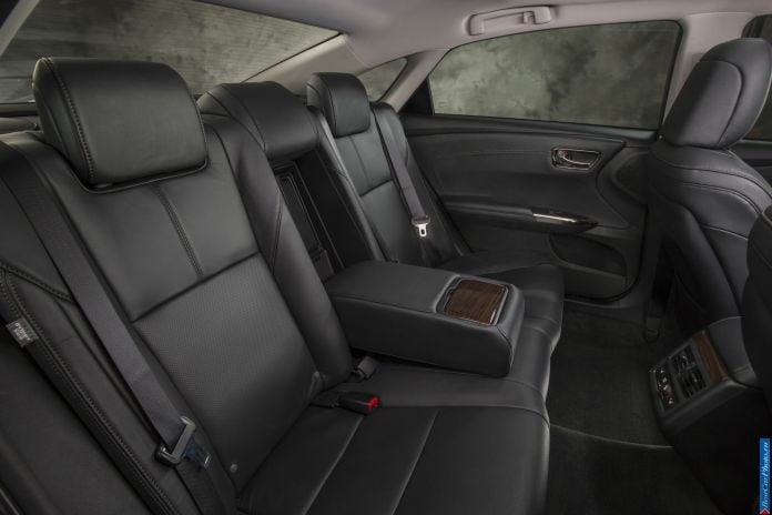 2013 Toyota Avalon - фотография 26 из 50
