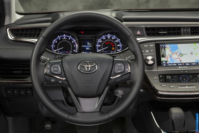 2013 Toyota Avalon - фотография 32 из 50