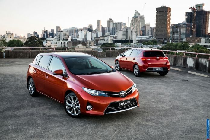 2013 Toyota Corolla AU Version - фотография 4 из 40