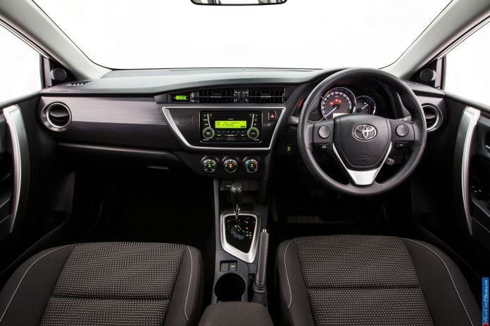 2013 Toyota Corolla AU Version - фотография 34 из 40