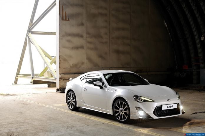 2013 Toyota GT86 TRD - фотография 2 из 6