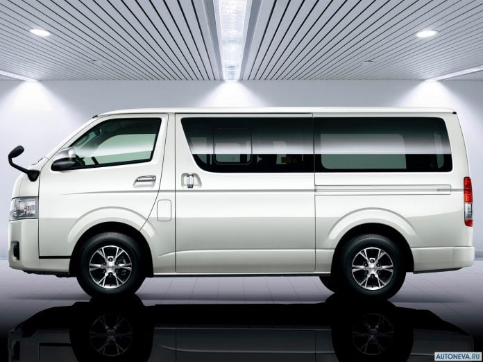 2013 Toyota HiAce - фотография 5 из 12
