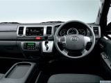 toyota_2013_hiace_009.jpg