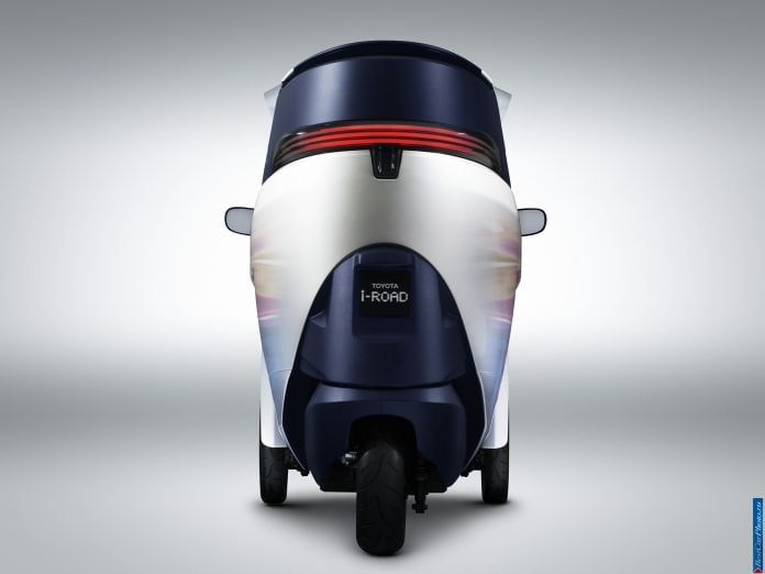 2013 Toyota i-Road Concept - фотография 10 из 14
