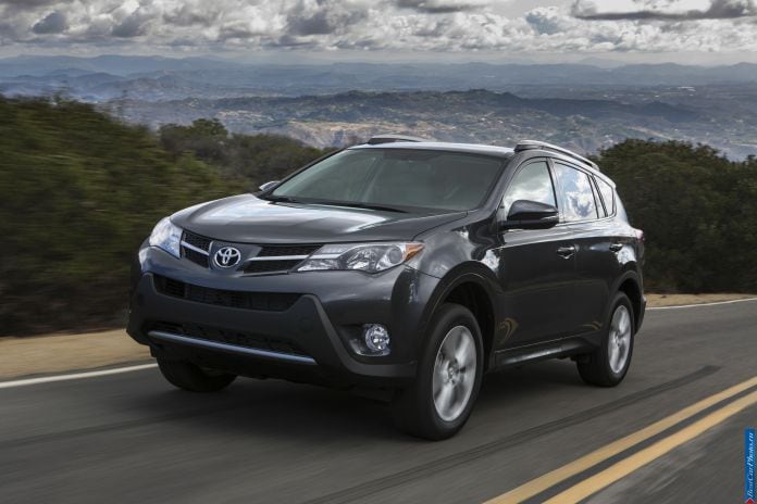2013 Toyota RAV4 - фотография 1 из 33