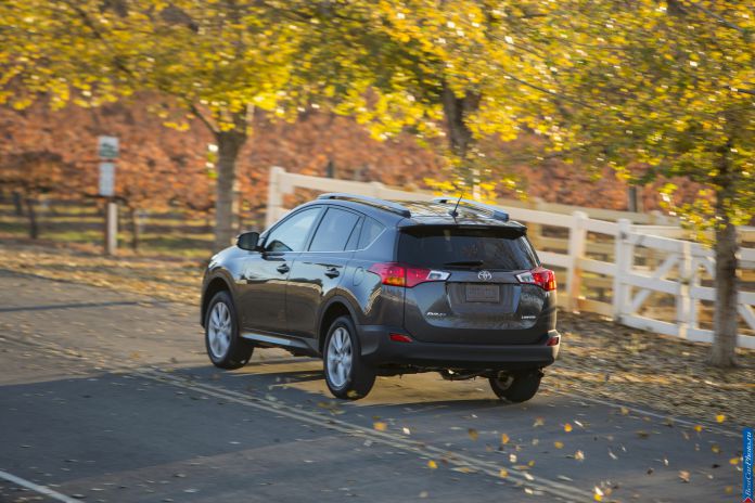 2013 Toyota RAV4 - фотография 9 из 33