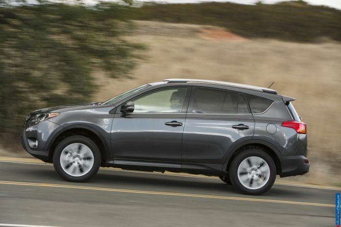 2013 Toyota RAV4 - фотография 12 из 33