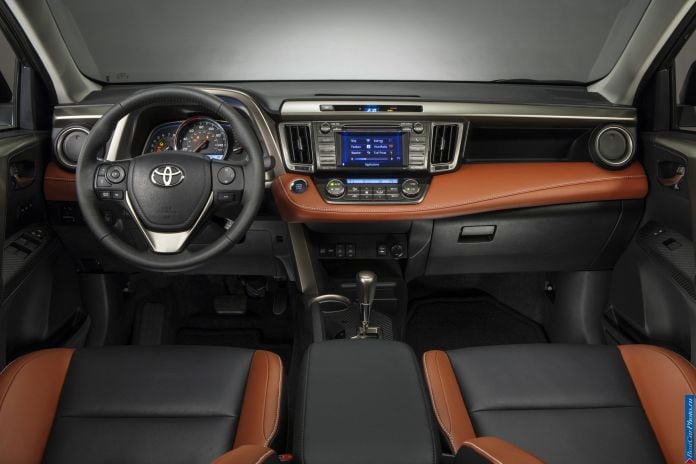 2013 Toyota RAV4 - фотография 28 из 33