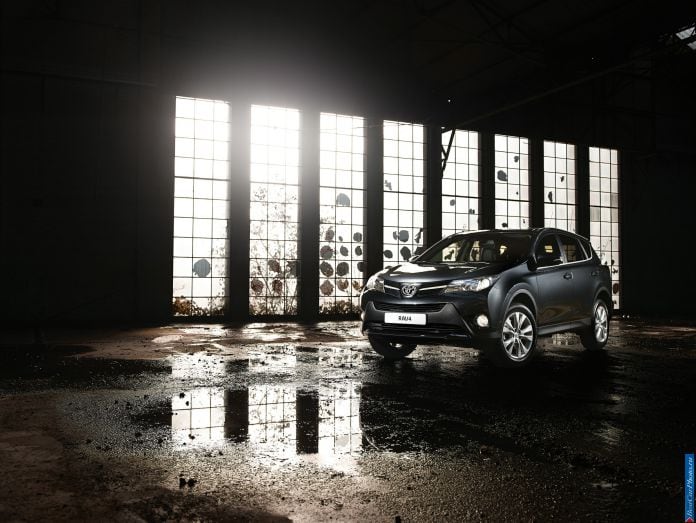 2013 Toyota RAV4 EU Version - фотография 4 из 25
