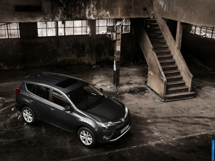 2013 Toyota RAV4 EU Version - фотография 6 из 25