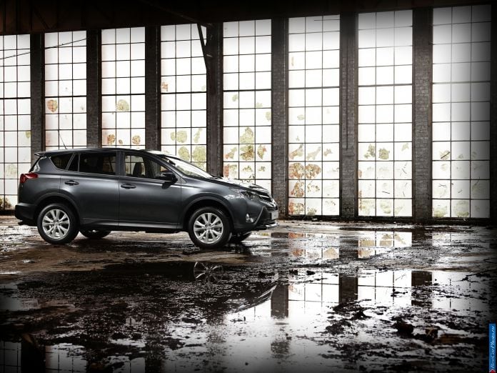 2013 Toyota RAV4 EU Version - фотография 8 из 25