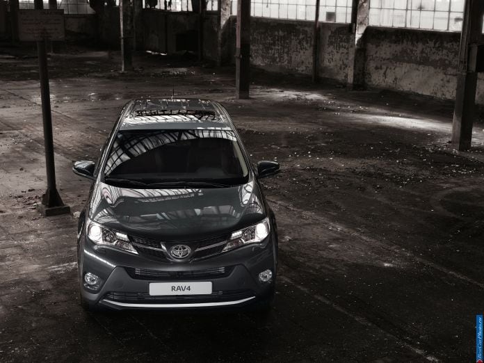 2013 Toyota RAV4 EU Version - фотография 12 из 25
