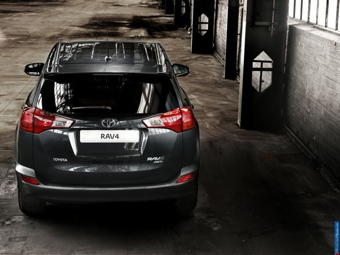 2013 Toyota RAV4 EU Version - фотография 13 из 25