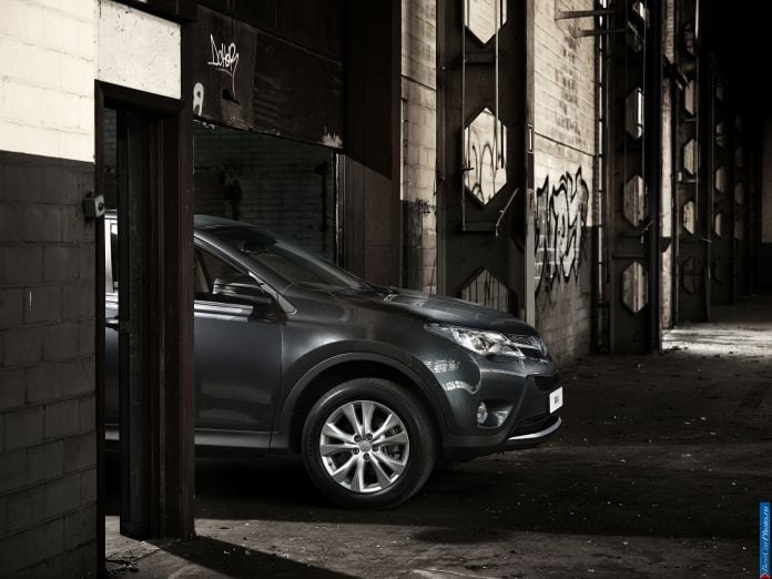 2013 Toyota RAV4 EU Version - фотография 14 из 25