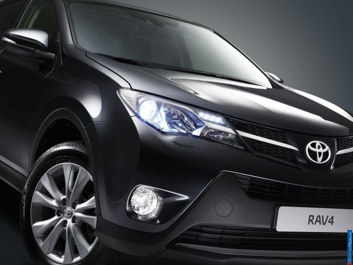 2013 Toyota RAV4 EU Version - фотография 20 из 25
