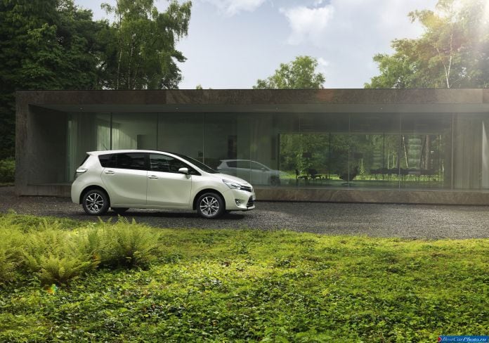 2013 Toyota Verso - фотография 3 из 10