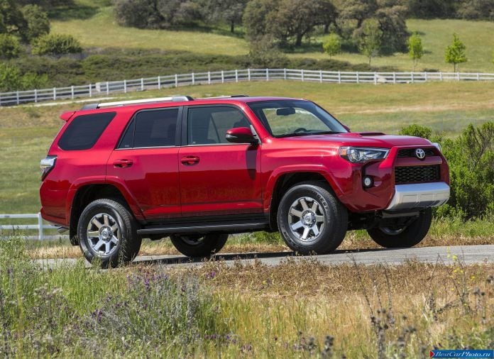 2014 Toyota 4Runner - фотография 2 из 38