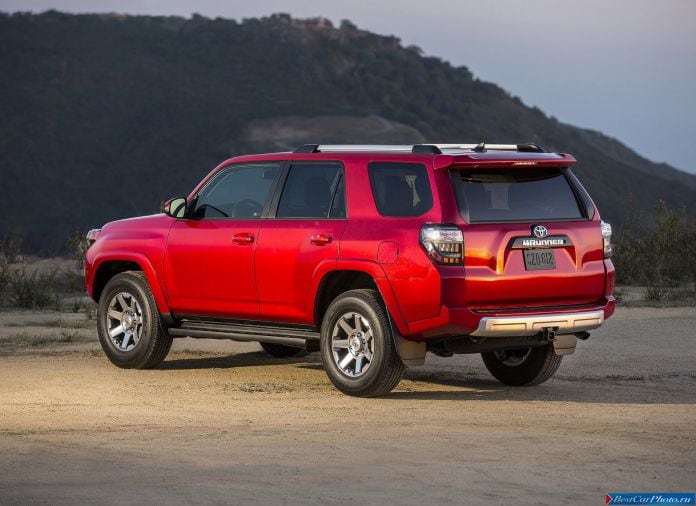2014 Toyota 4Runner - фотография 17 из 38