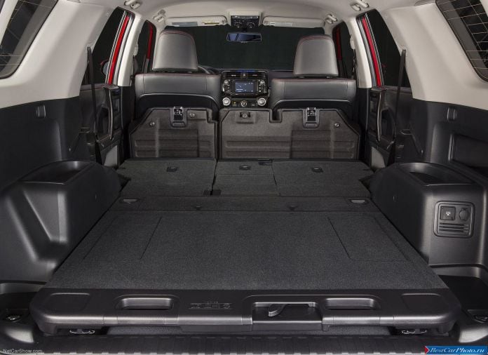 2014 Toyota 4Runner - фотография 34 из 38