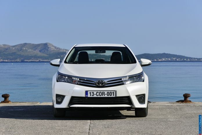 2014 Toyota Corolla EU-version - фотография 5 из 65