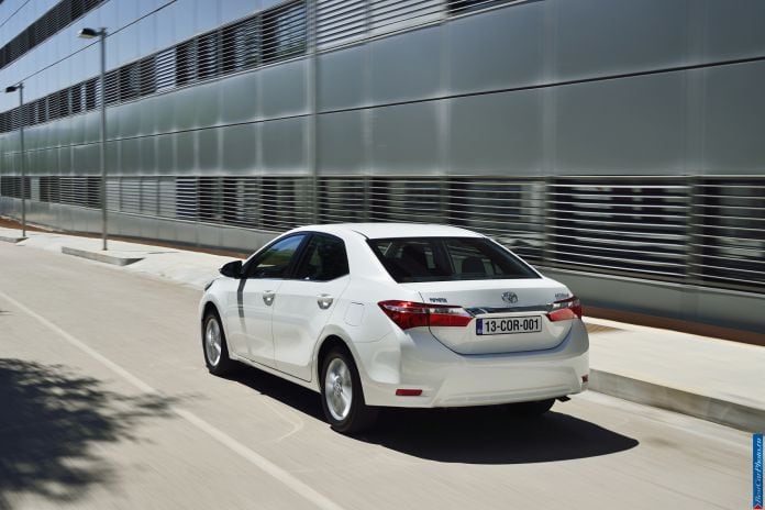 2014 Toyota Corolla EU-version - фотография 22 из 65