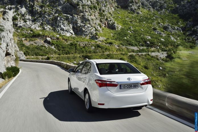 2014 Toyota Corolla EU-version - фотография 28 из 65