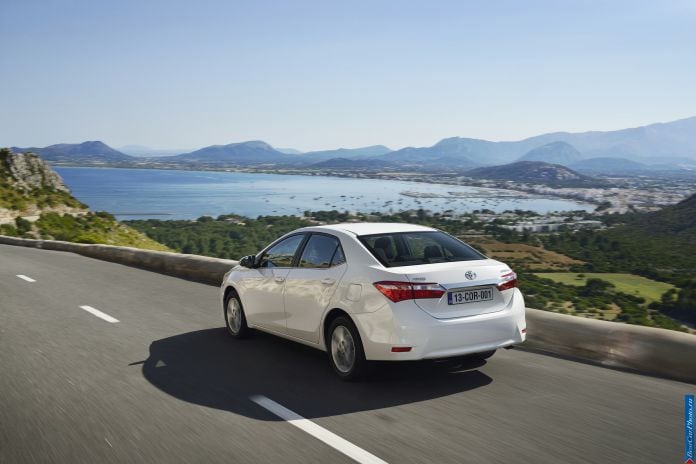 2014 Toyota Corolla EU-version - фотография 36 из 65