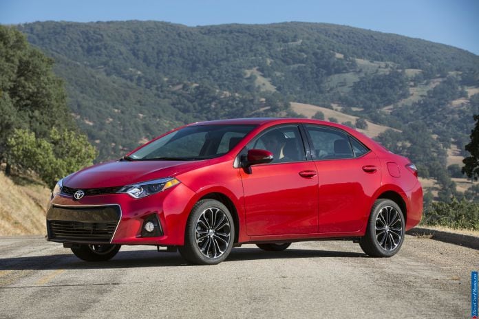2014 Toyota Corolla US-version - фотография 7 из 39