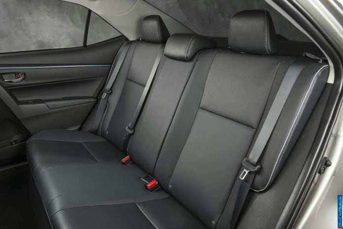 2014 Toyota Corolla US-version - фотография 23 из 39