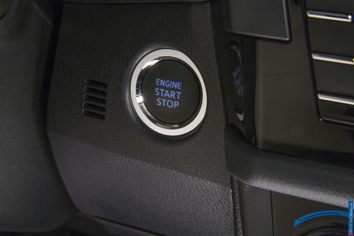2014 Toyota Corolla US-version - фотография 29 из 39
