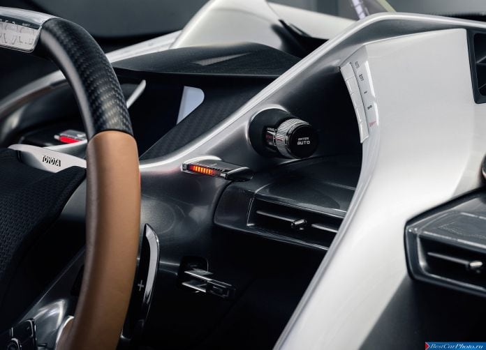 2014 Toyota FT-1 Graphite Concept - фотография 18 из 30
