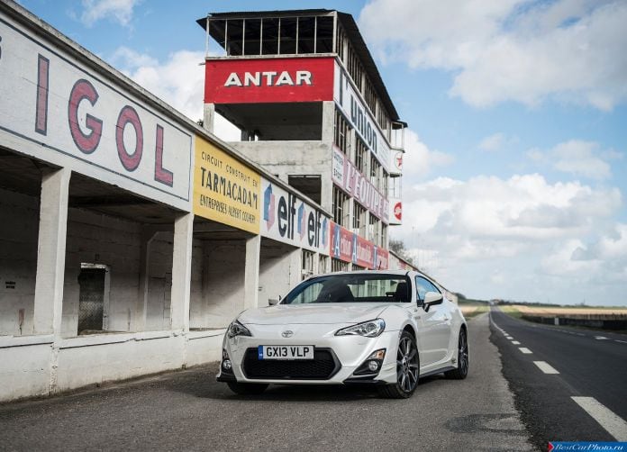 2014 Toyota GT86 TRD - фотография 12 из 46