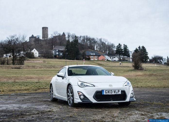 2014 Toyota GT86 TRD - фотография 15 из 46