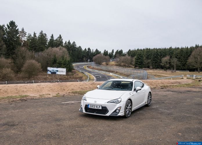2014 Toyota GT86 TRD - фотография 18 из 46